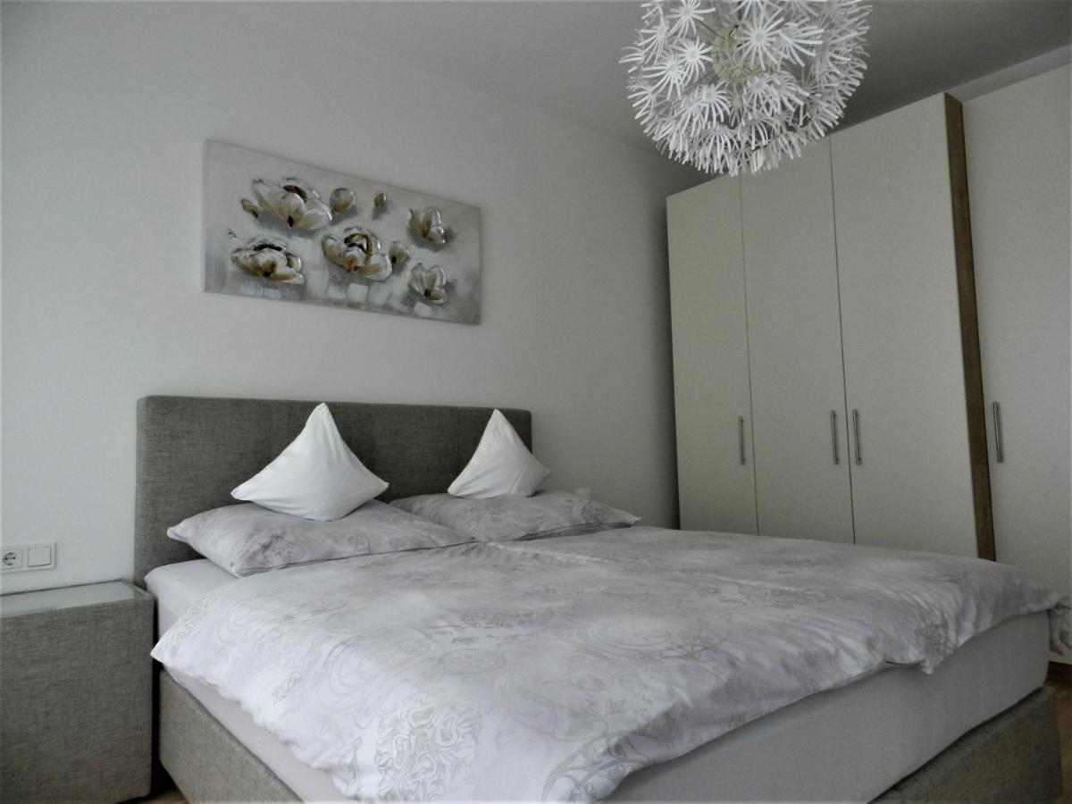 Ferienwohnung Danubia ลินซ์ ภายนอก รูปภาพ